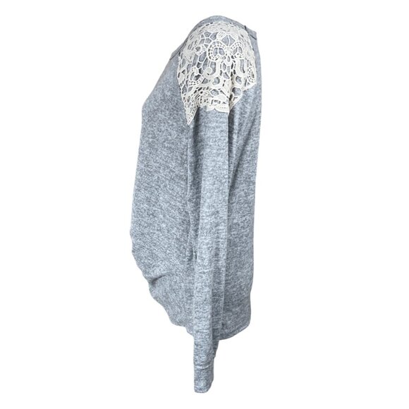New Rewind Top Grey Cream Lace Shoulder Front Twist Size L Large - Picture 2 of 9